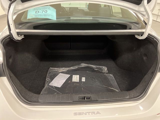 Used 2024 Nissan Sentra SV FWD image 19