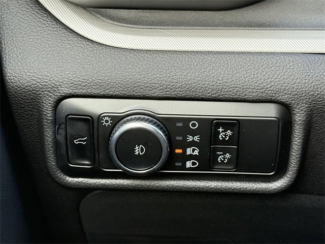 Certified 2023 Ford Explorer XLT w/ Equipment Group 202A image 22