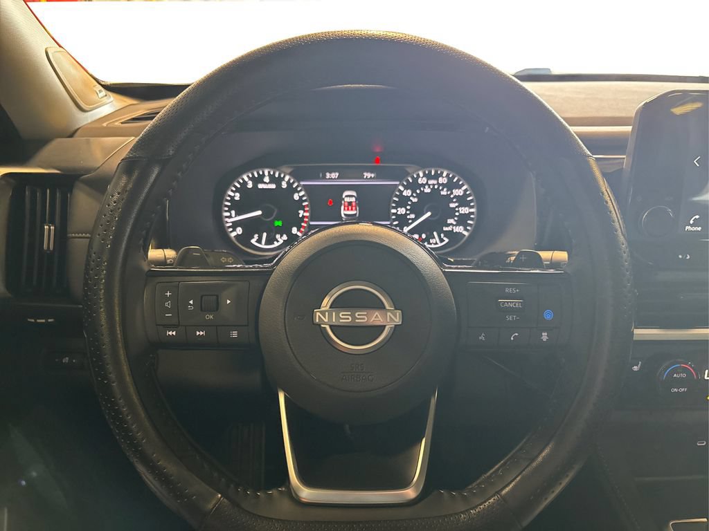 Used 2025 Nissan Pathfinder SL w/ SL Premium Package AWD/4WD image 28