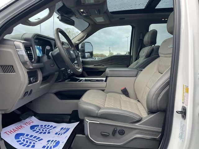 Certified 2025 Ford F350 Platinum w/ Platinum Plus Package image 16