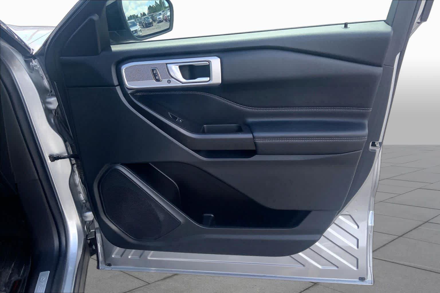 Certified 2020 Ford Explorer Limited AWD/4WD image 23