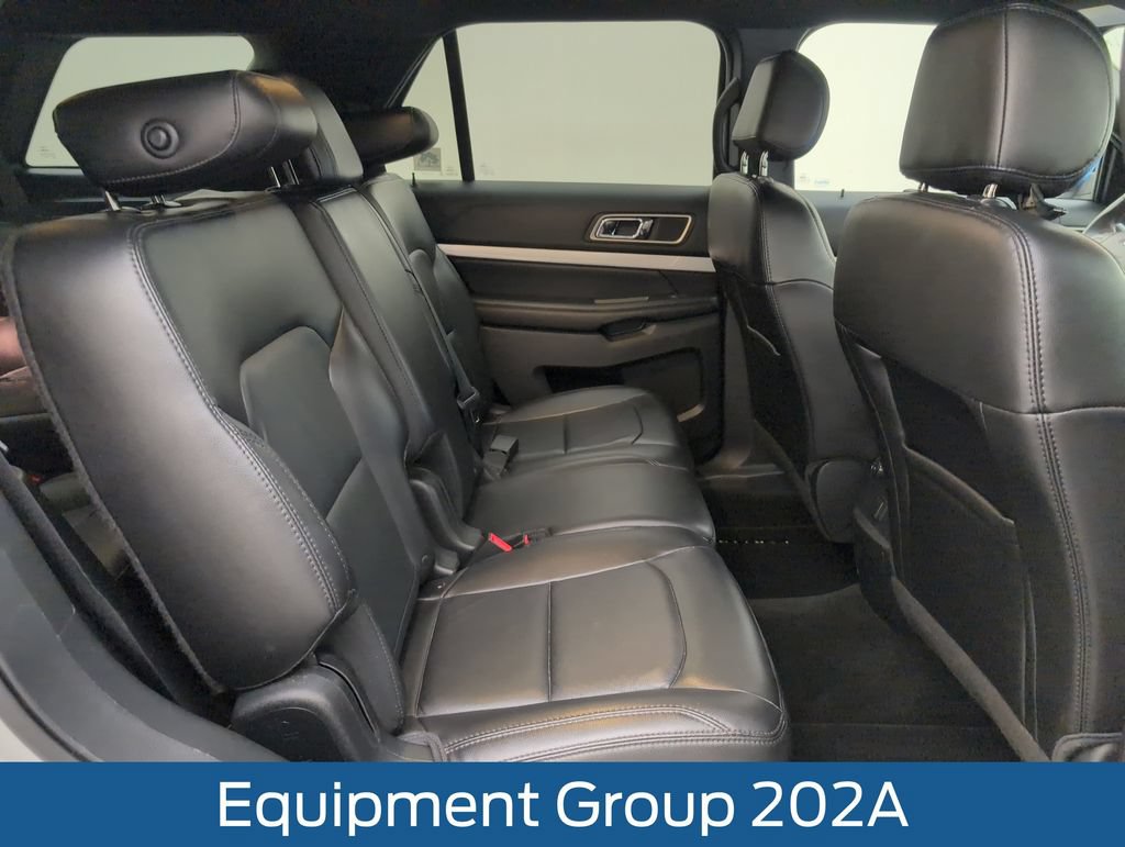 Certified 2017 Ford Explorer XLT w/ Equipment Group 202A FWD image 16