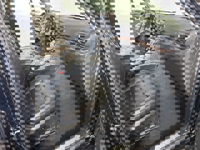 Certified 2023 Ford Explorer Limited w/ Limited Technology Package image 22