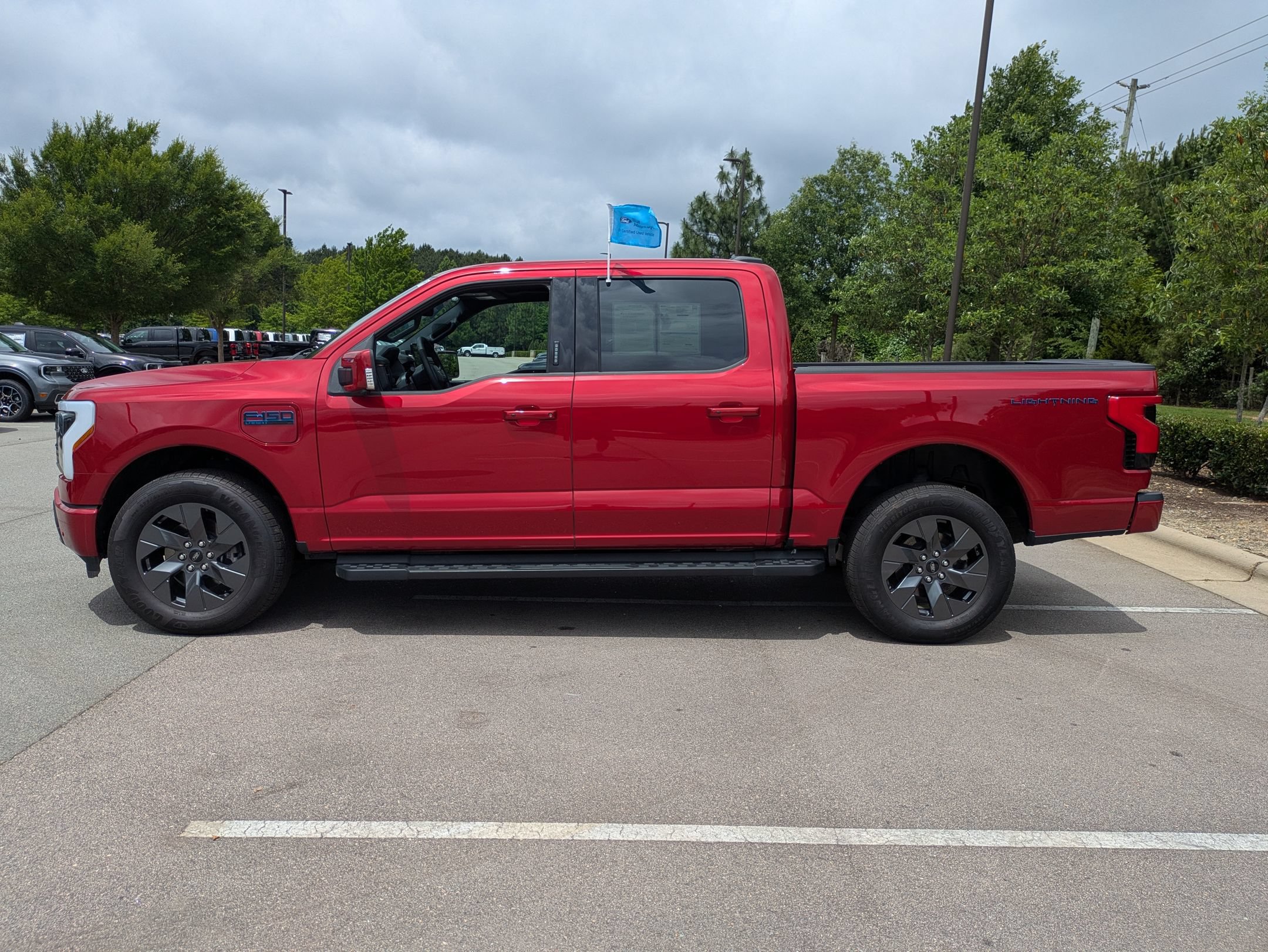Certified 2025 Ford F150 Lightning Lariat AWD/4WD image 7
