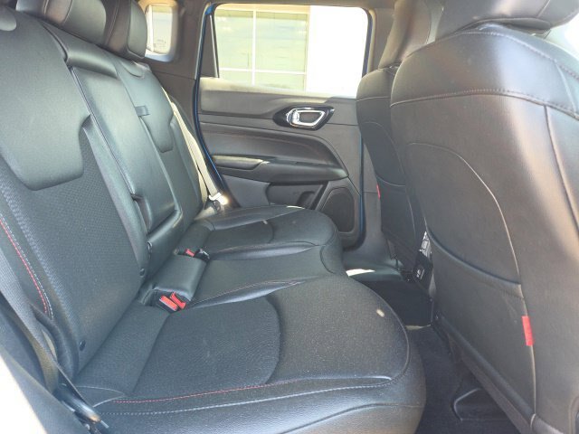Used 2025 Jeep Compass Trailhawk AWD/4WD image 19