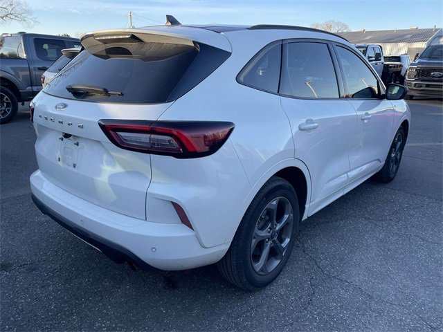 Certified 2023 Ford Escape ST-Line w/ Tech Pack #1 image 5