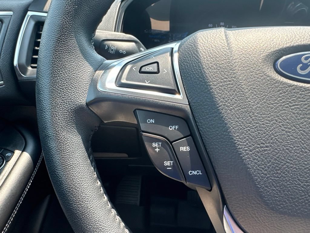 Certified 2024 Ford Edge Titanium AWD/4WD image 12