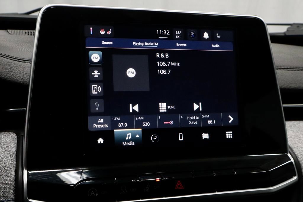 Used 2025 Jeep Compass Latitude image 10