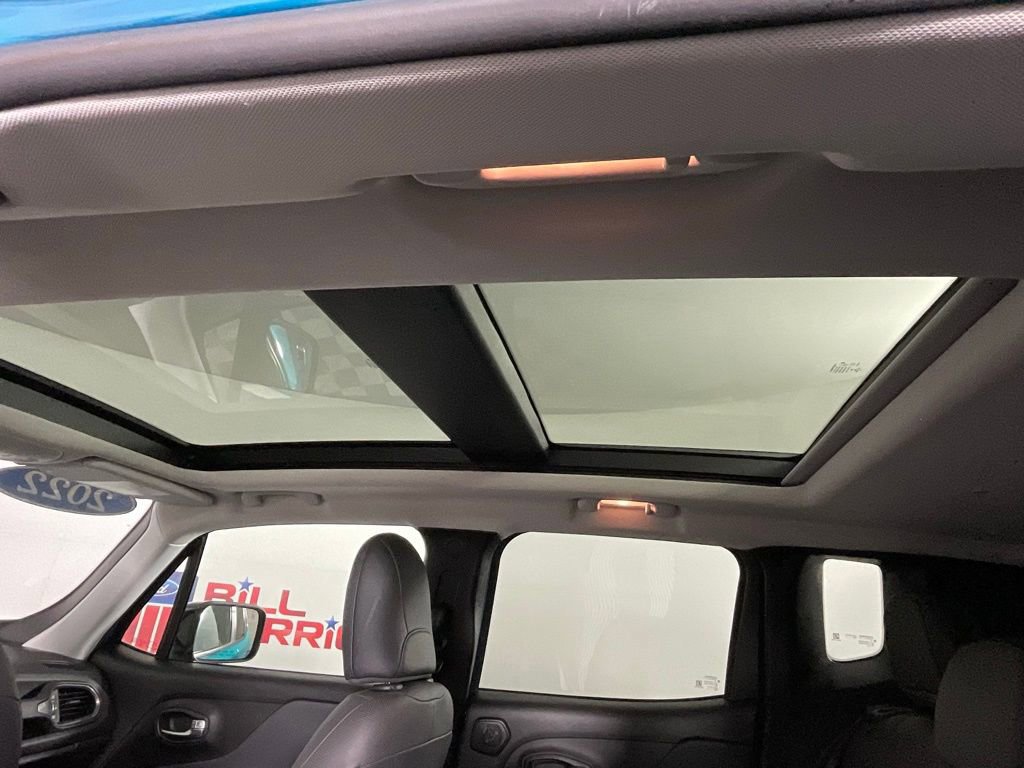 Used 2022 Jeep Renegade Limited w/ Sun, Sound & Wheels Group image 21