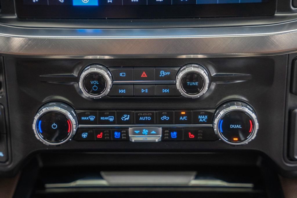 Certified 2025 Ford F250 King Ranch AWD/4WD image 28