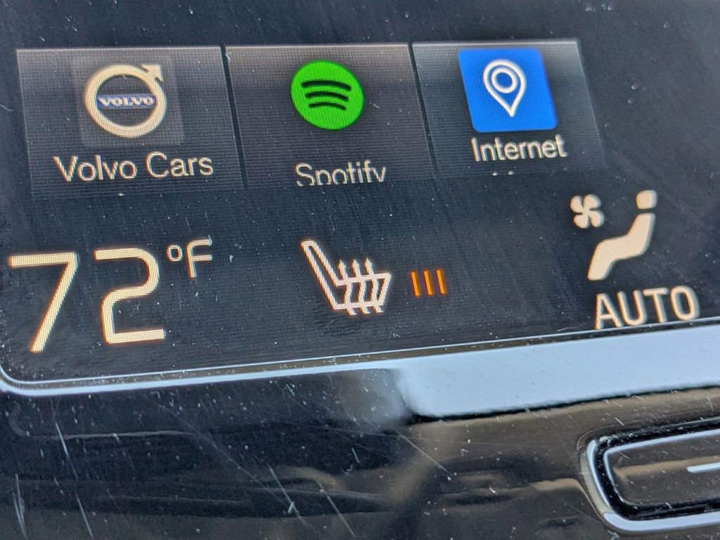 Used 2020 Volvo XC90 T5 Momentum image 26