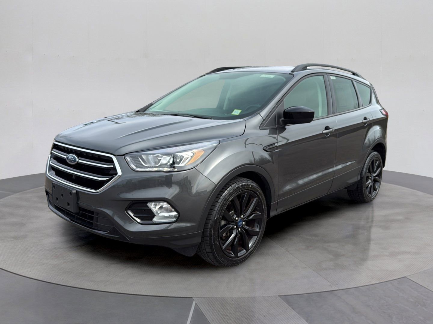 Certified 2019 Ford Escape SE AWD/4WD image 1