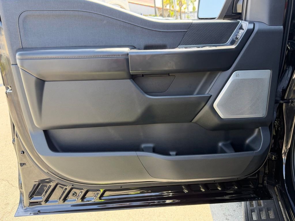 Certified 2023 Ford F150 Raptor w/ Raptor Carbon Fiber Package AWD/4WD image 20