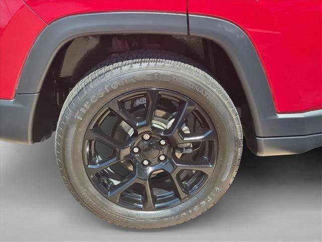 Used 2024 Jeep Compass Latitude w/ Altitude Special Edition AWD/4WD image 23