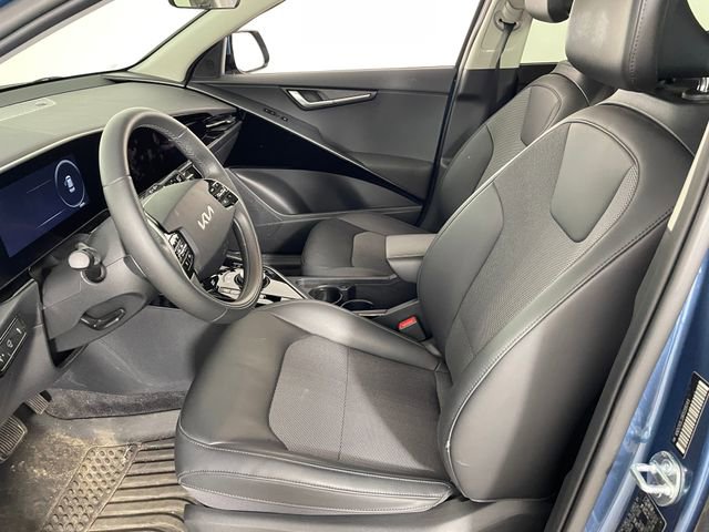 Used 2024 Kia Niro Wind w/ Wind Preserve Package FWD image 2