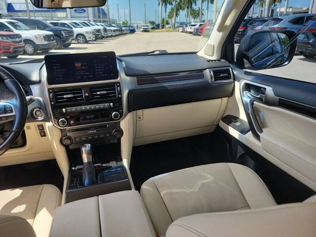 Used 2022 Lexus GX 460 Premium w/ Premium Package AWD/4WD image 20