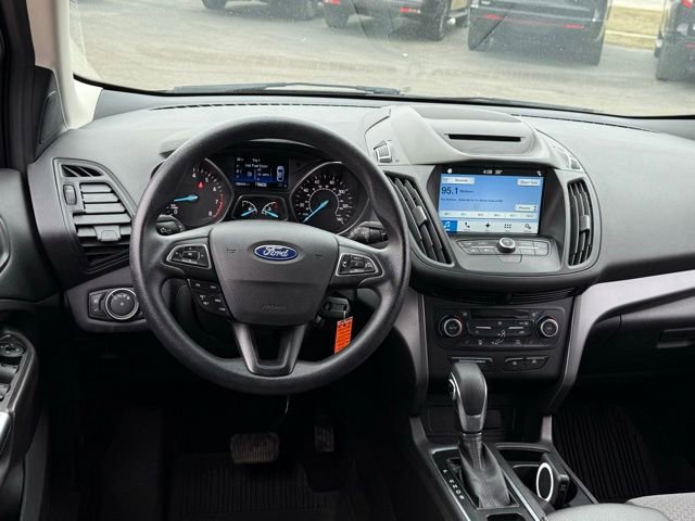 Certified 2018 Ford Escape SE w/ SE SYNC Package image 6