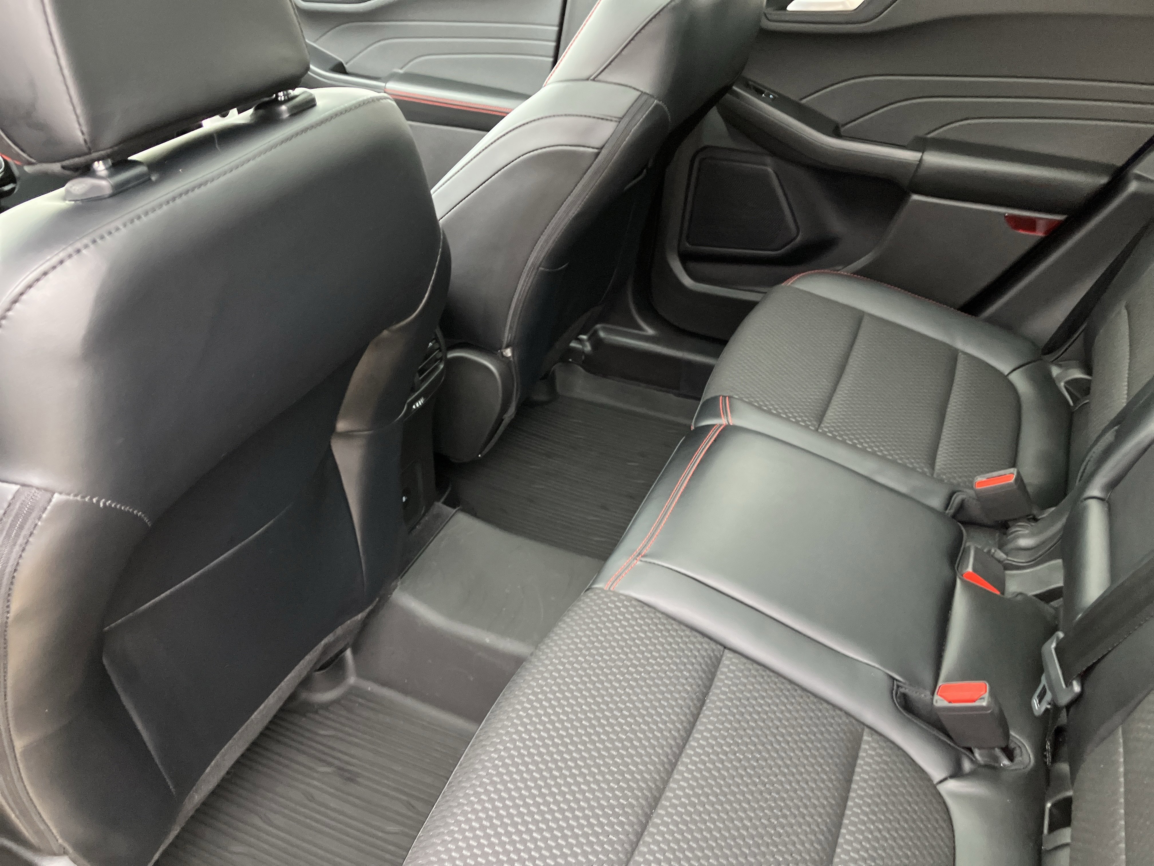 Certified 2023 Ford Escape ST-Line w/ Tech Pack #1 image 30