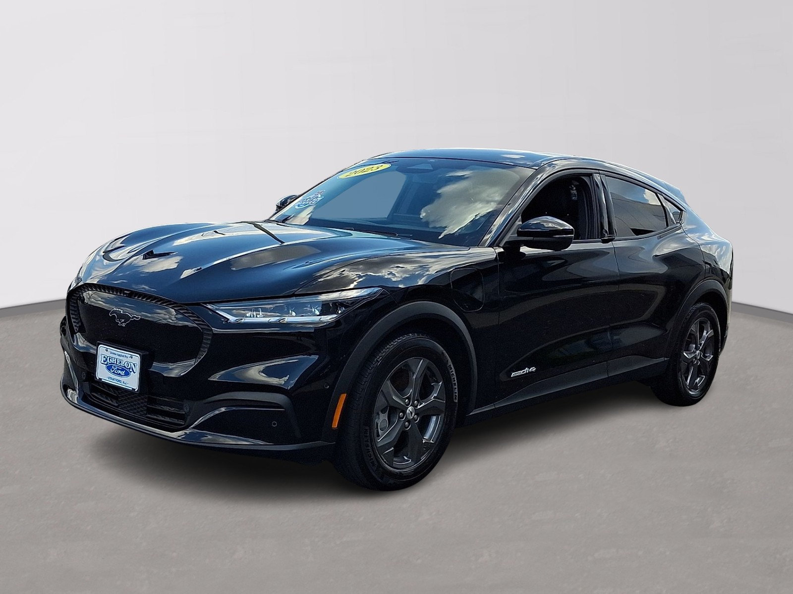 Certified 2023 Ford Mustang Mach-E Select AWD/4WD image 3