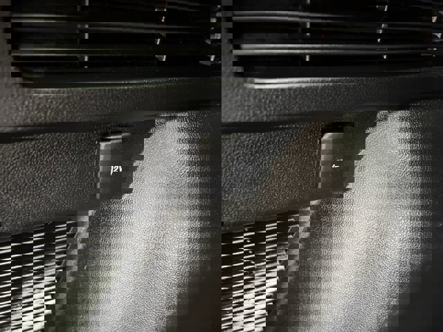 Certified 2024 Ford Escape Platinum image 37