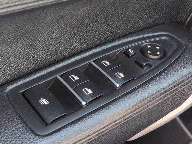 Used 2018 BMW 230i Convertible RWD image 29