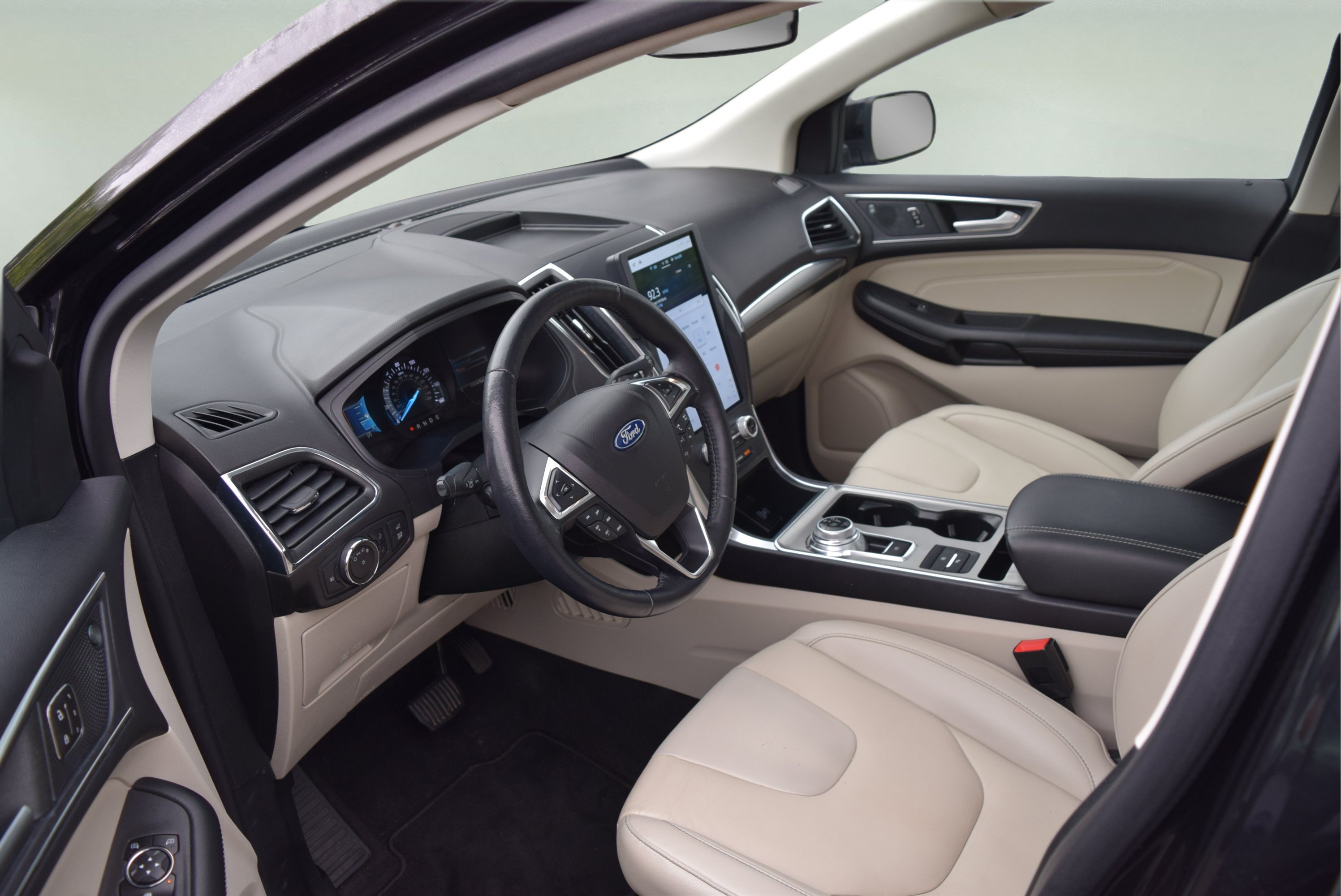 Certified 2022 Ford Edge Titanium AWD/4WD image 10