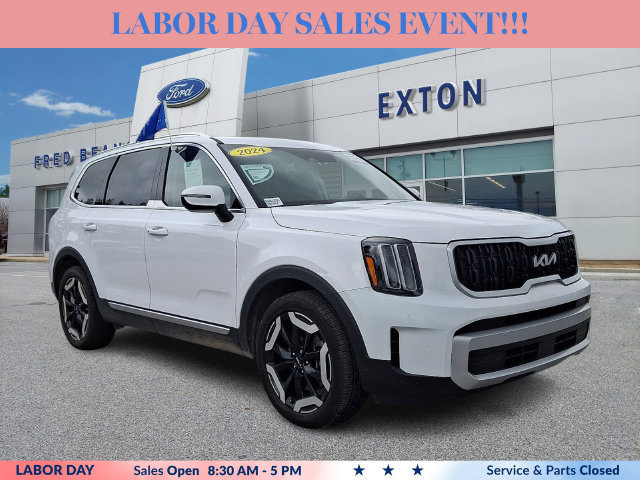 Used 2024 Kia Telluride EX w/ EX Captain's Chair Package