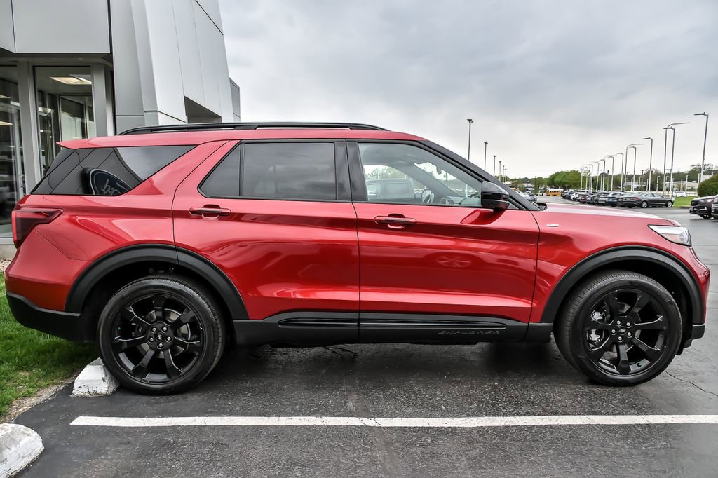 Certified 2023 Ford Explorer ST-Line w/ Class IV Trailer Tow Package AWD/4WD image 11