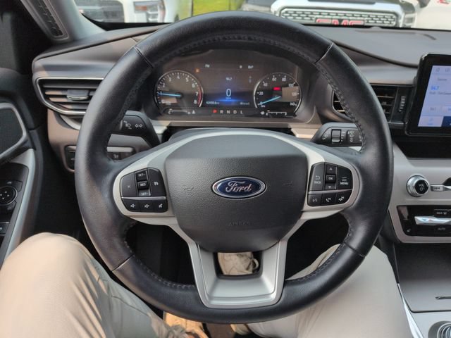 Certified 2023 Ford Explorer XLT w/ Equipment Group 202A AWD/4WD image 34