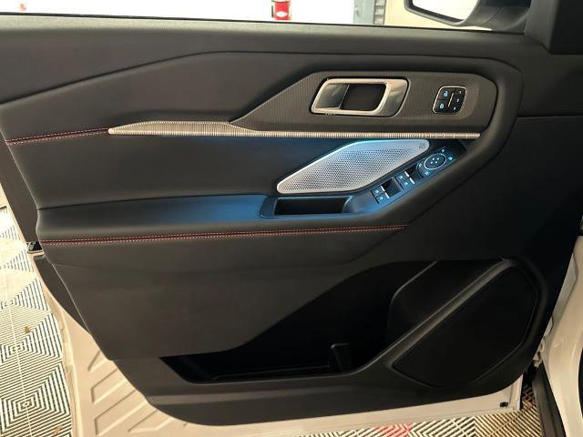 Certified 2025 Ford Explorer ST w/ Sun And Sound Package image 16