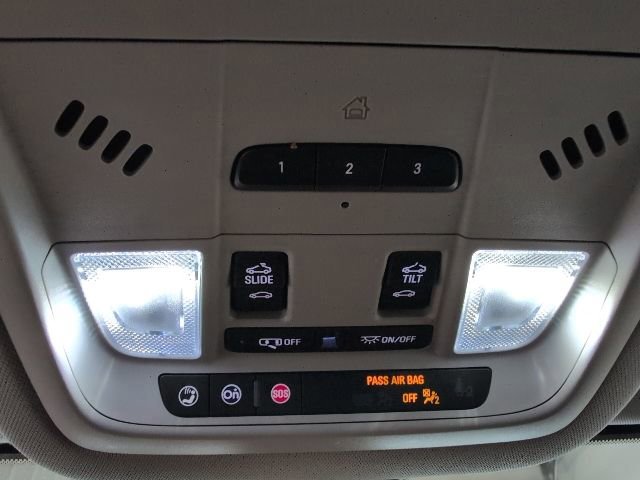 Used 2022 GMC Acadia AT4 image 31