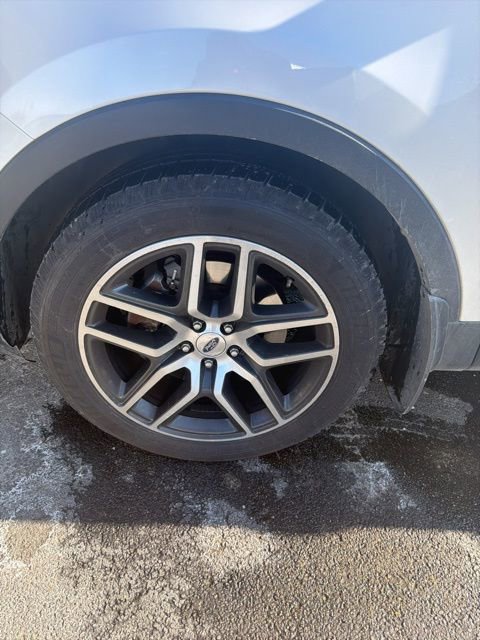 Certified 2017 Ford Explorer Sport w/ Equipment Group 401A image 14