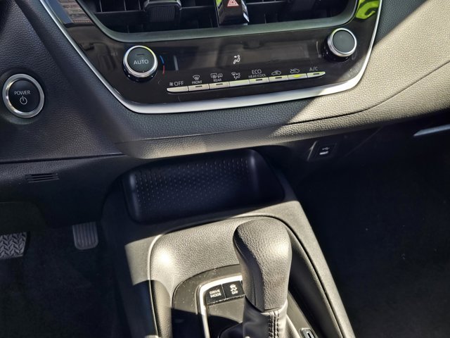 Used 2025 Toyota Corolla LE w/ Convenience Package FWD image 22
