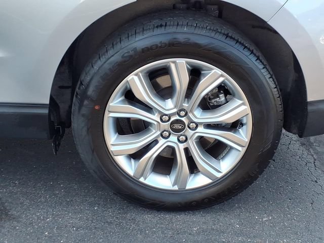 Certified 2024 Ford Edge Titanium AWD/4WD image 8