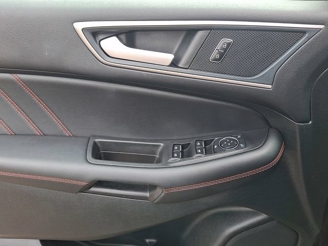 Certified 2024 Ford Edge ST-Line AWD/4WD image 12