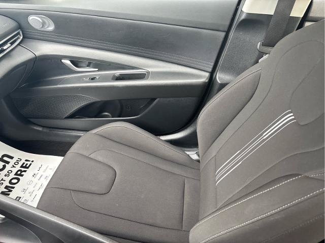 Used 2024 Hyundai Elantra SEL FWD image 12