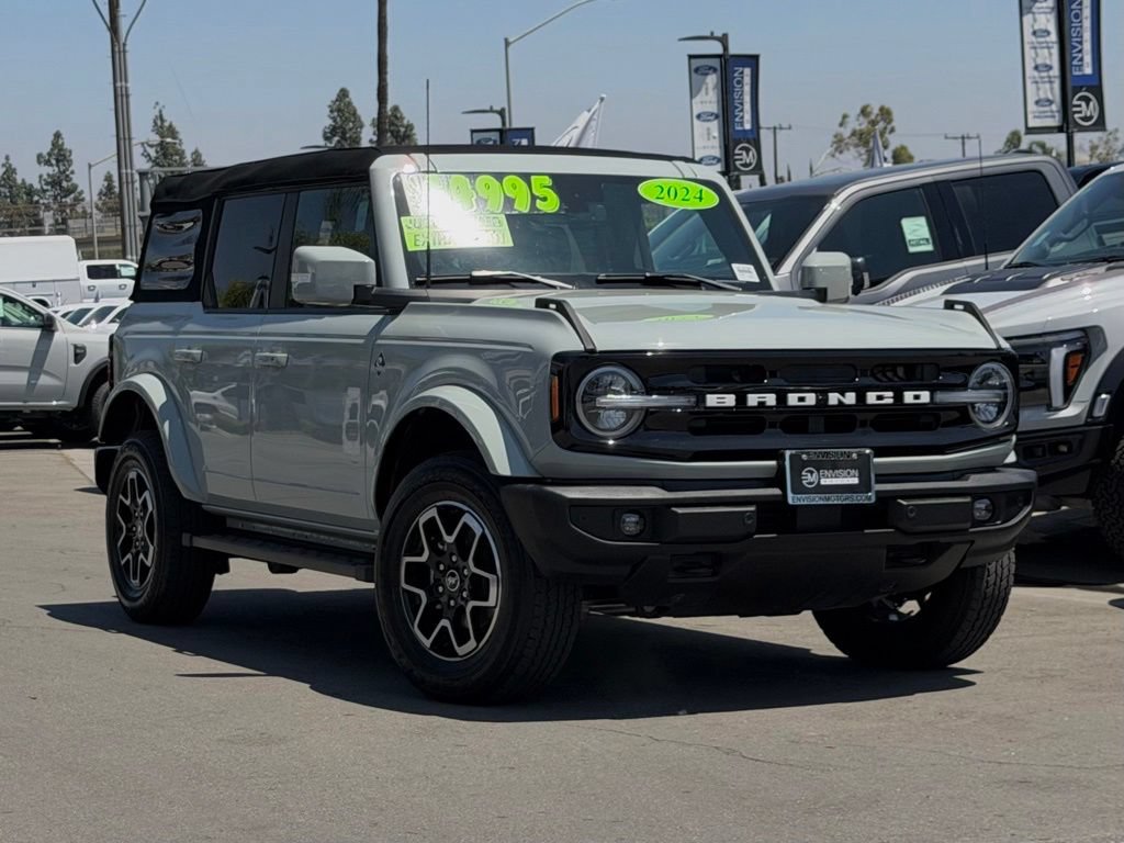 Certified 2024 Ford Bronco Outer Banks AWD/4WD image 3