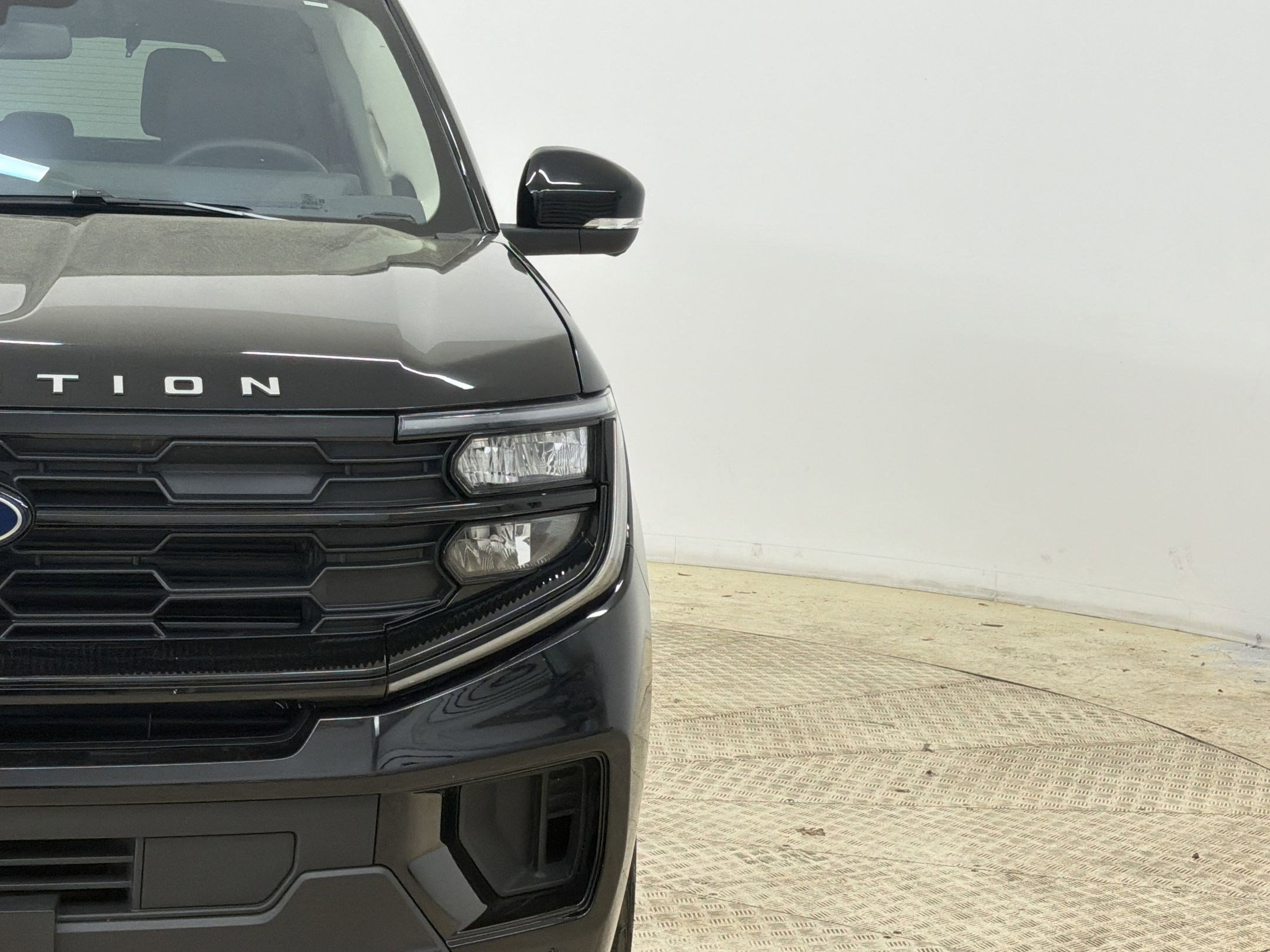 Certified 2025 Ford Expedition Active image 11