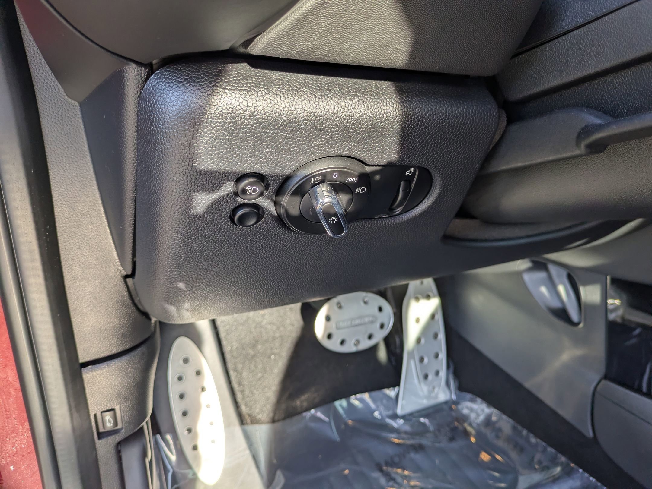 Used 2023 MINI Cooper S w/ Premium Package image 17