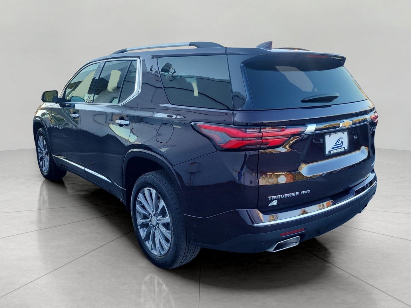 Used 2023 Chevrolet Traverse Premier AWD/4WD image 12