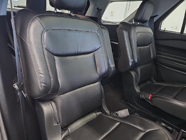 Certified 2020 Ford Explorer XLT w/ Equipment Group 202A AWD/4WD image 34