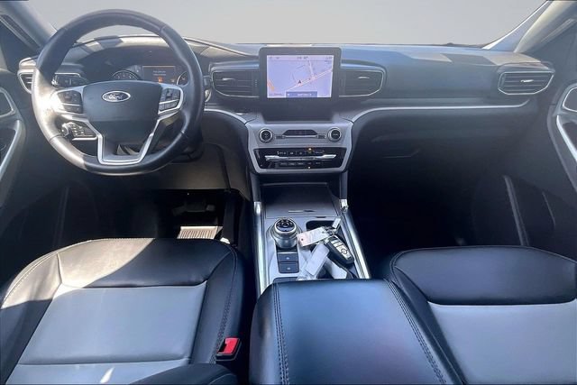 Certified 2023 Ford Explorer XLT w/ Equipment Group 202A RWD image 15