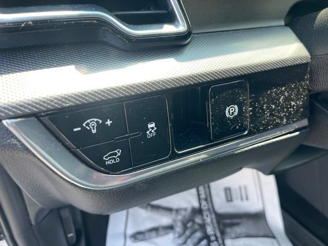 Used 2025 Kia Sportage SX FWD image 15