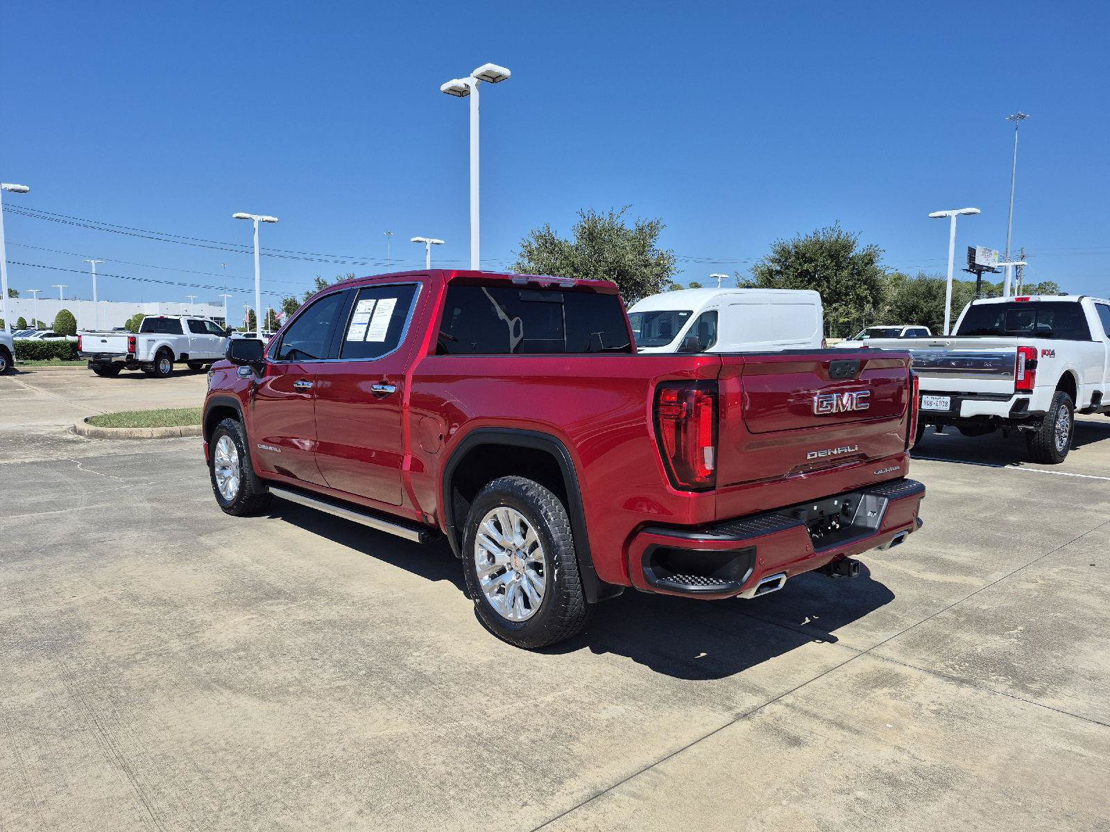 Used 2023 GMC Sierra 1500 Denali w/ Technology Package AWD/4WD image 13