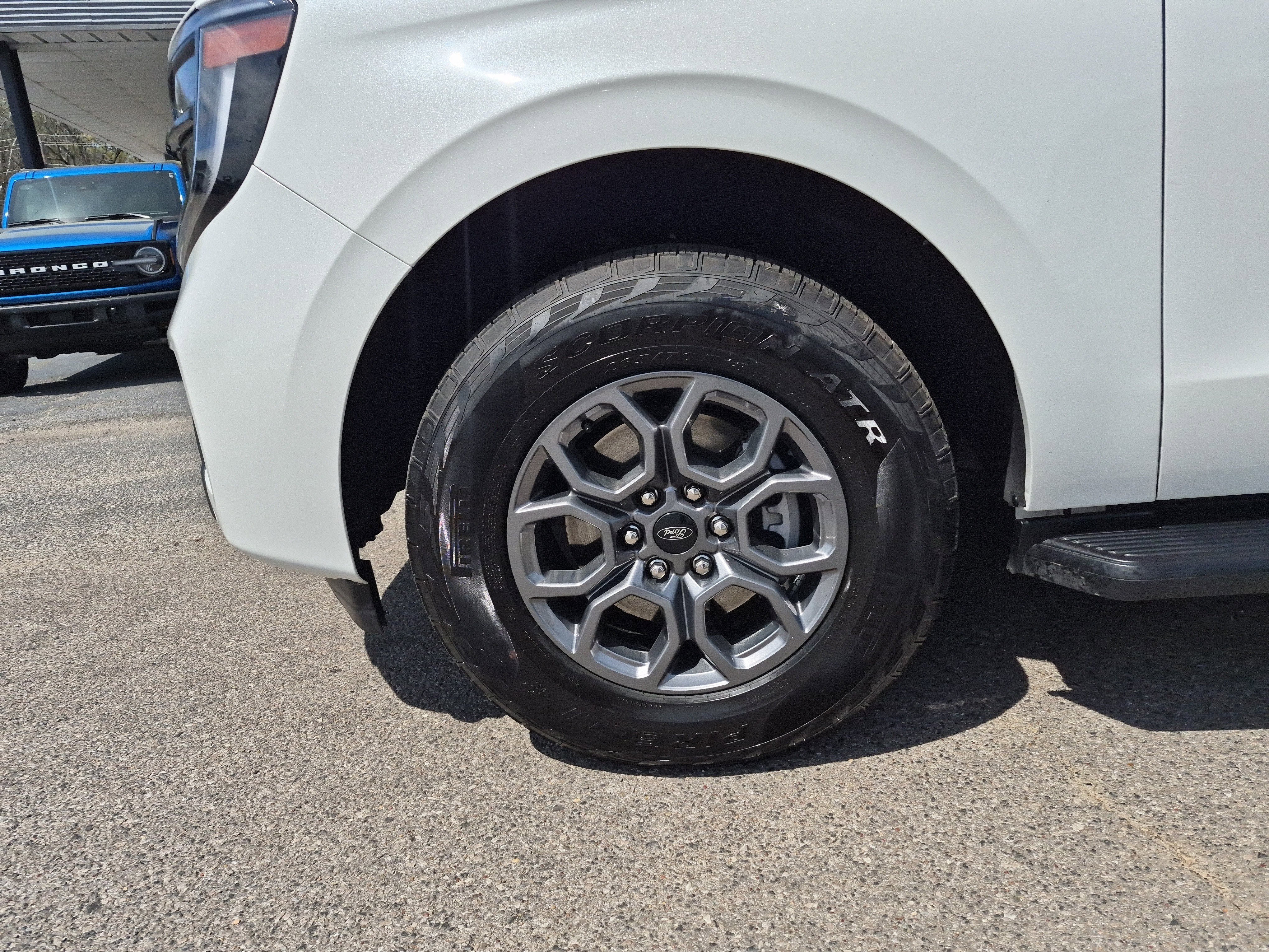 Certified 2025 Ford Expedition Active image 7