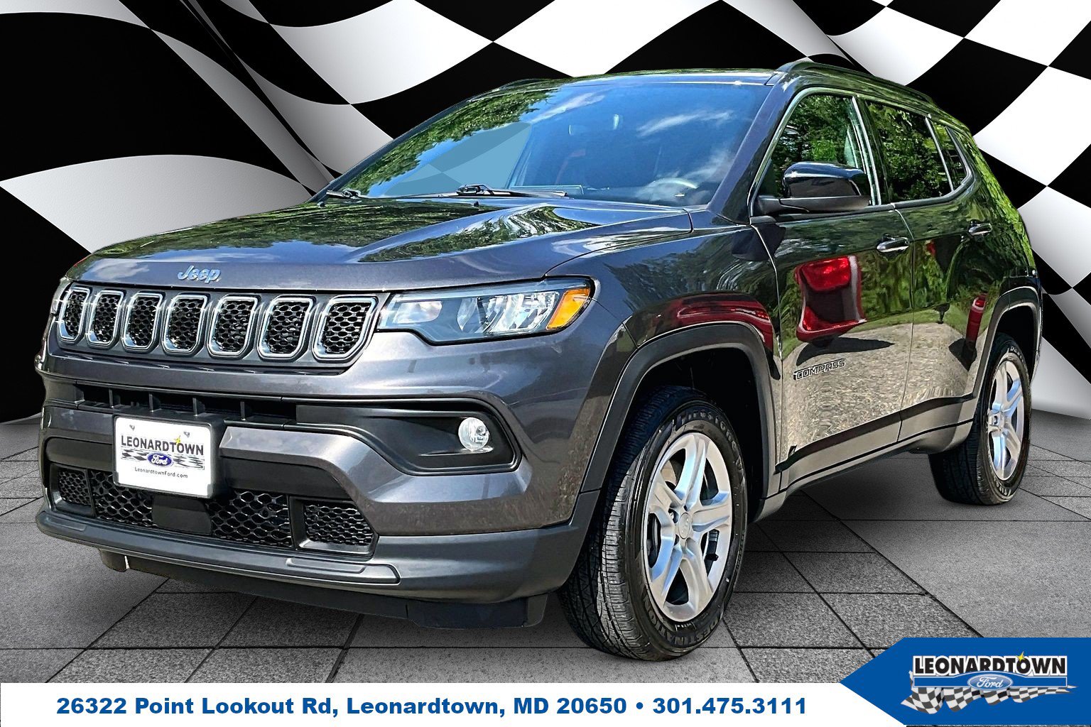 Used 2023 Jeep Compass Latitude AWD/4WD image 1