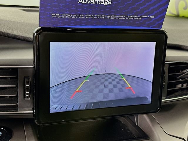 Certified 2022 Ford Explorer XLT w/ Equipment Group 202A image 19