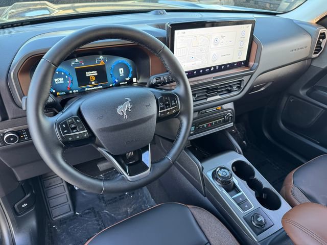 Certified 2025 Ford Bronco Sport Outer Banks w/ Outer Banks Tech Package+ AWD/4WD image 3