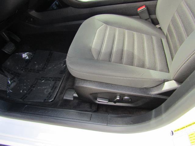 Certified 2017 Ford Fusion SE FWD image 15