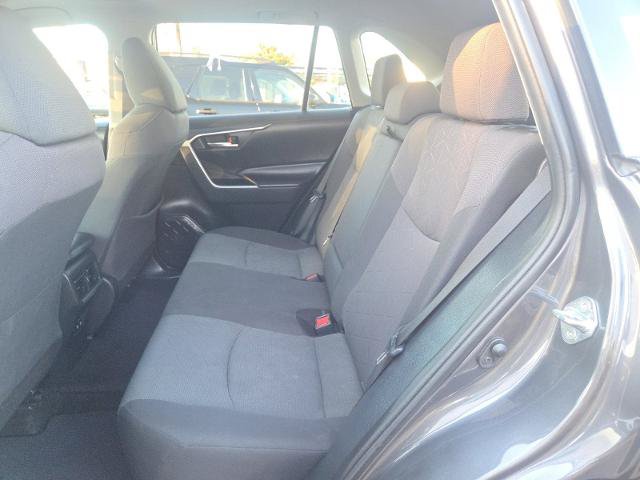 Used 2020 Toyota RAV4 XLE w/ Convenience Package FWD image 13